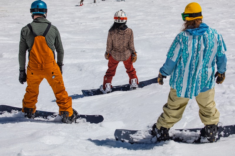 Flow Juno WhiteŠpecialista na snowboardy zo spoločnosti Sideways má slovo