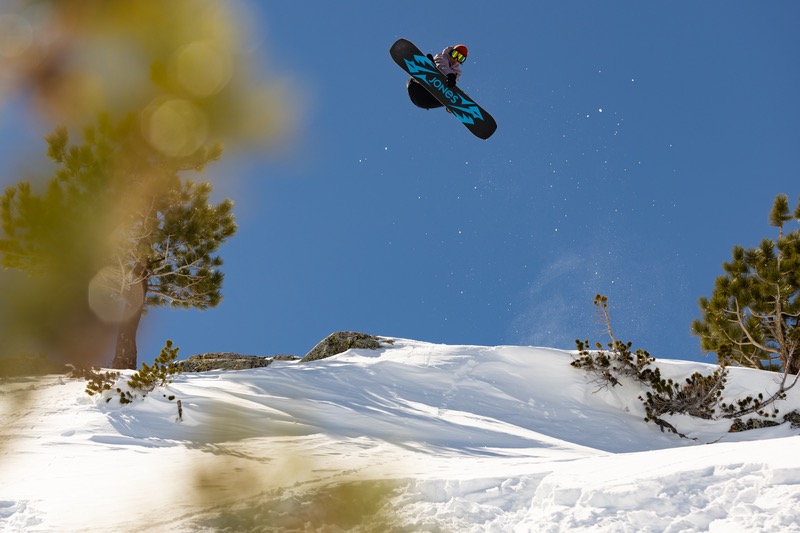 Jones Mountain TwinŠpecialista na snowboardy zo spoločnosti Sideways má slovo